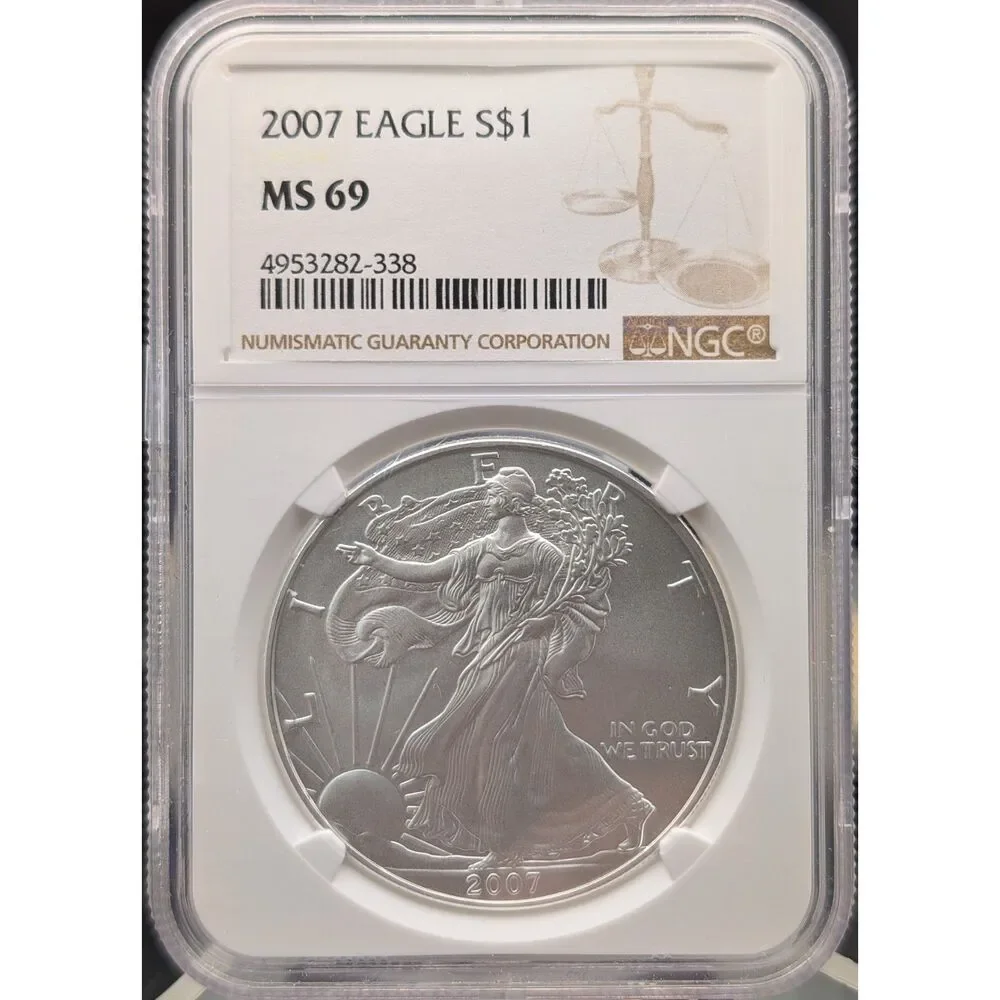 2007 American Silver Eagle – NGC MS69 – 1 oz .999 Fine Silver - Picture 3 of 6